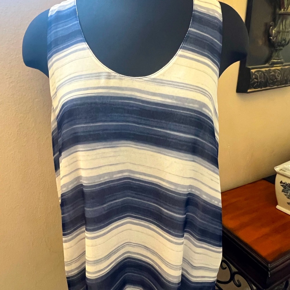 Women’s Calvin Klein striped blues Tank Top that flows